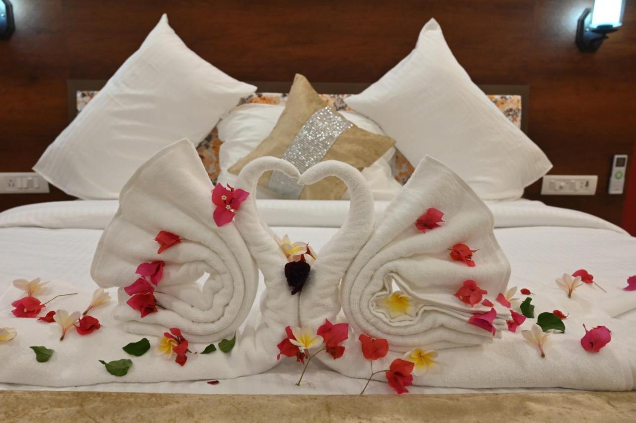 Hotel Bhairav Niwas ไบคาเนอร์ ภายนอก รูปภาพ